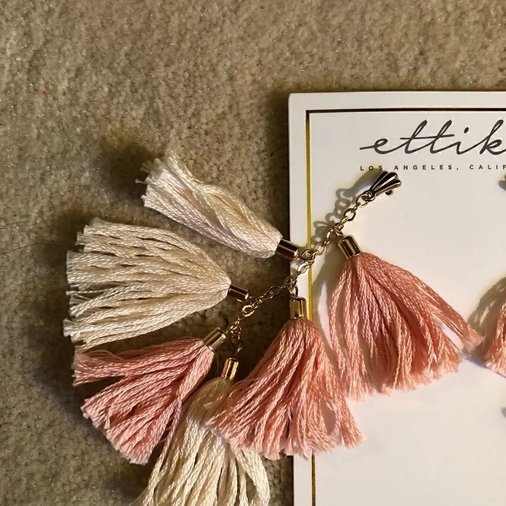 NWT Daydreamer Tassel Earrings in Peach and Gold